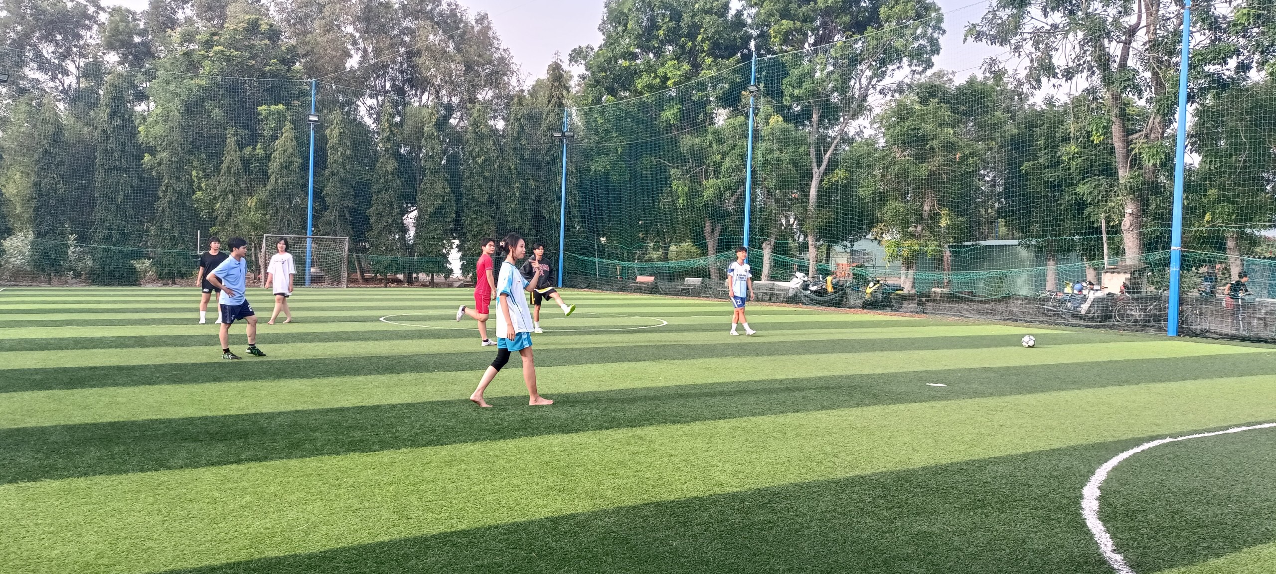 Chuẩn bị cho giải bóng đá MỪNG ĐẢNG - MỪNG XUÂN do huyện đoàn Long Điền tổ chức